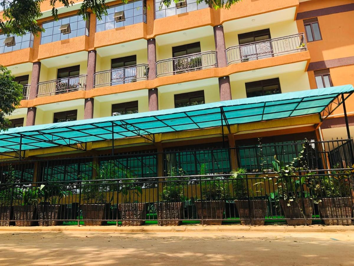 Elsie Hotel Masaka Ngoại thất bức ảnh