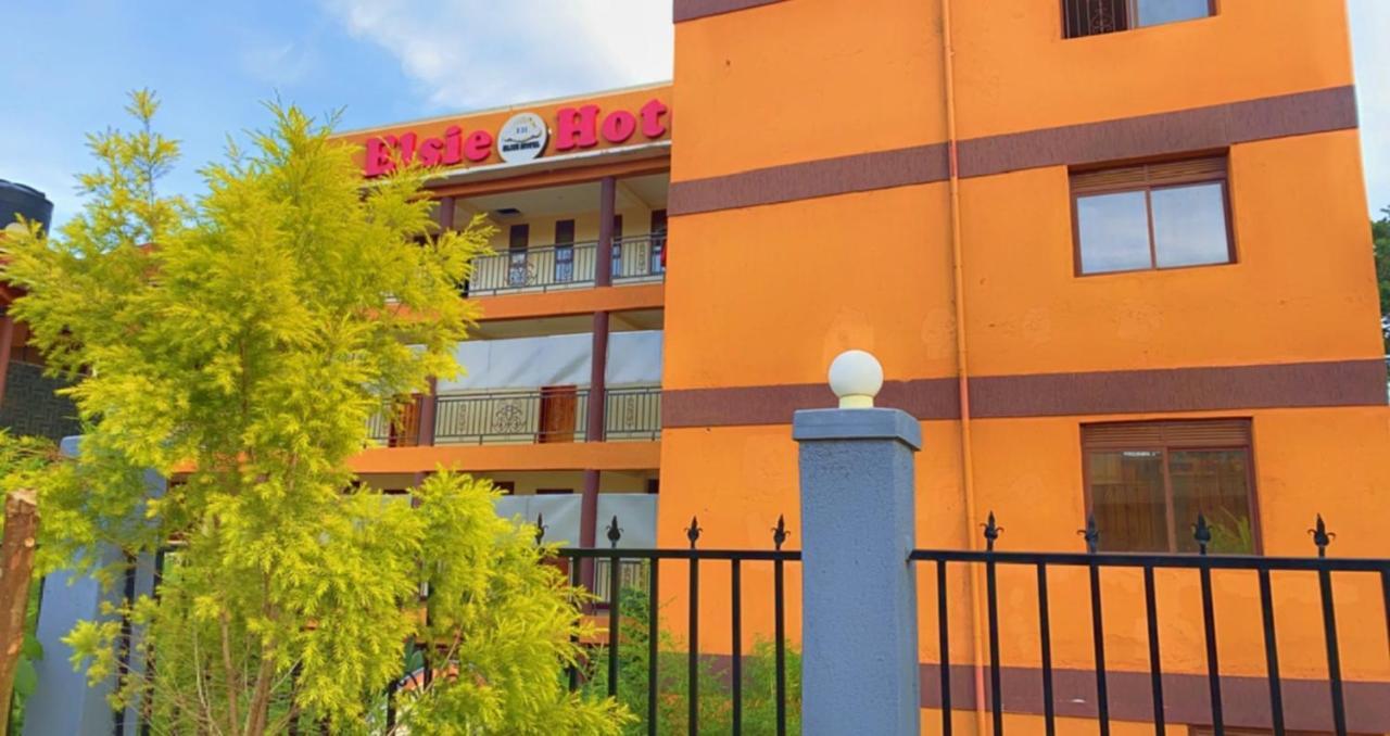 Elsie Hotel Masaka Ngoại thất bức ảnh